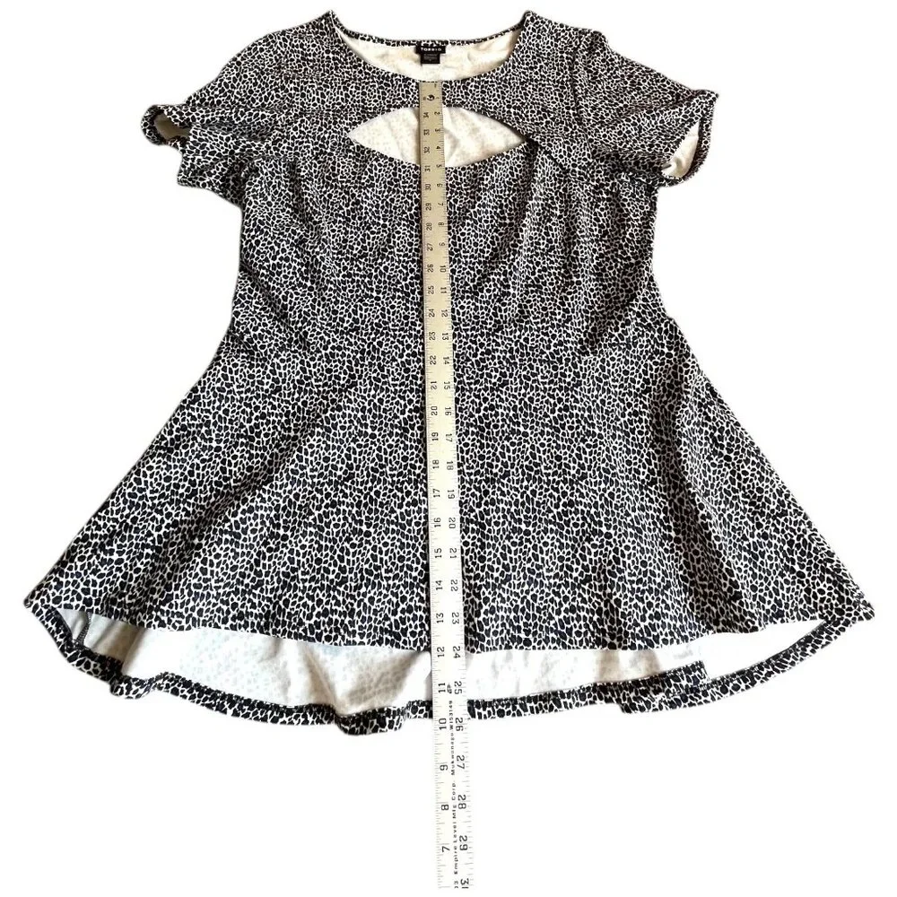Torrid Women's Black White Leopard Print Fit Flare Cutout Stretch Top Size 2XL - Picture 6 of 12